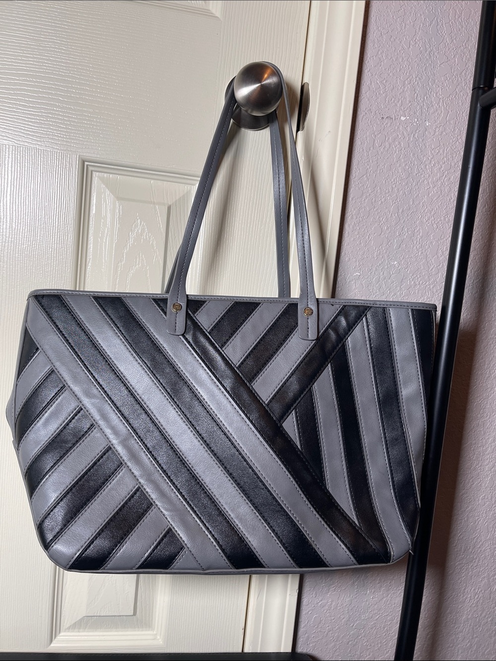 ANTONIO MELANI Gray and Black Striped Tote